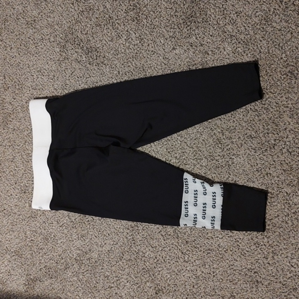 NWT Guess Pearl Mesh Cropped Leggings - Picture 4 of 6